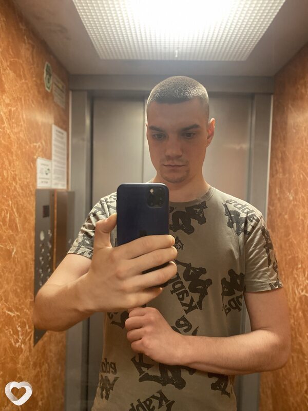 Артём, 26, Гомеле — анкета №3866783