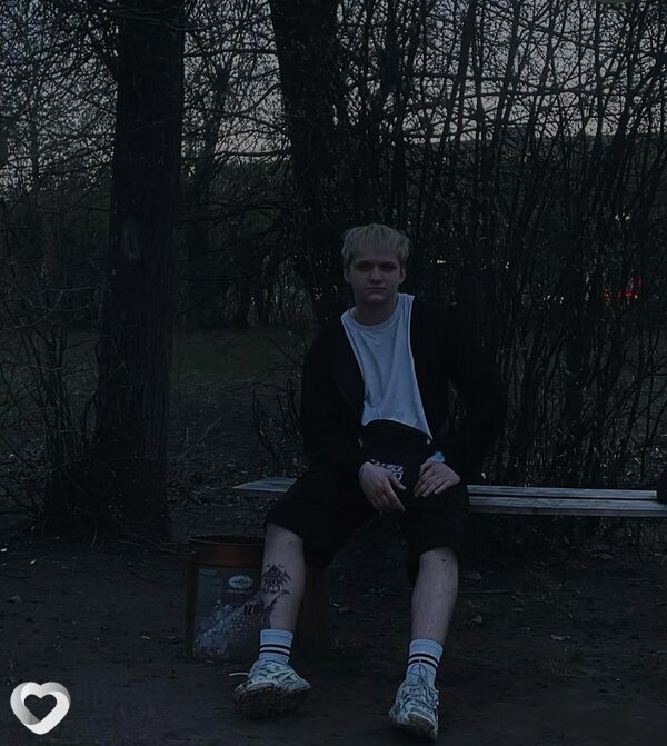 Илья, 23, Борисове — анкета №3866835