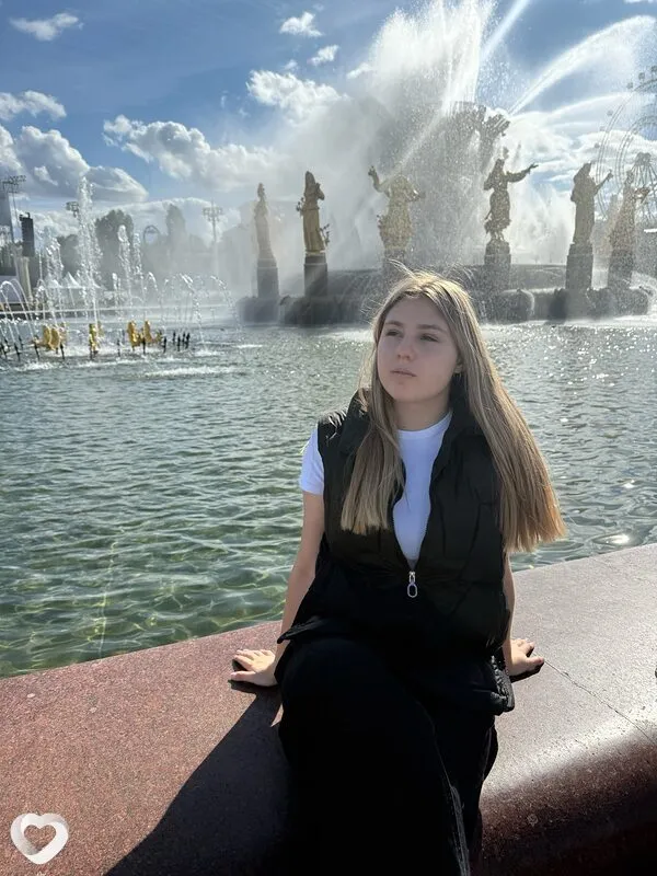 Настя, 18, Москве — анкета №3867153