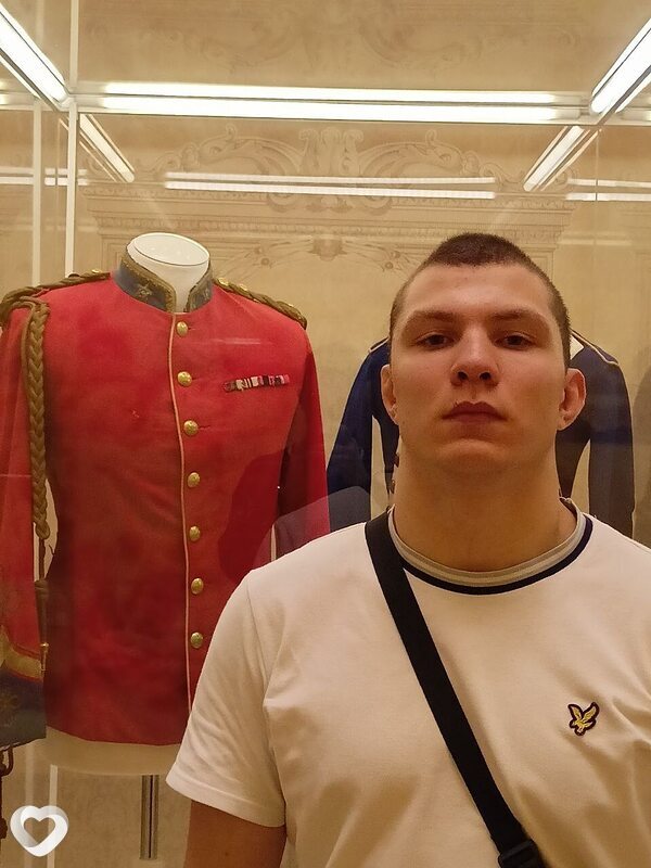 Анатолий, 20, Санкт-Петербурге — анкета №3867668