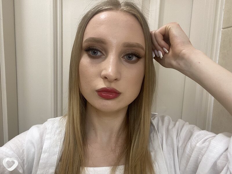 Аня, 21, Киеве — анкета №3868049