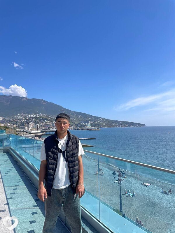 Улугбек, 21, Симферополе — анкета №3868192