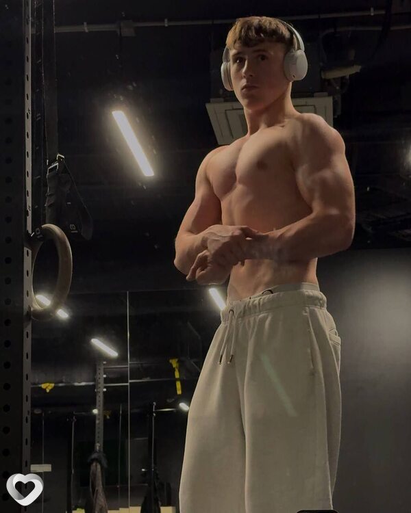 Алексей, 23, Москве — анкета №3868161