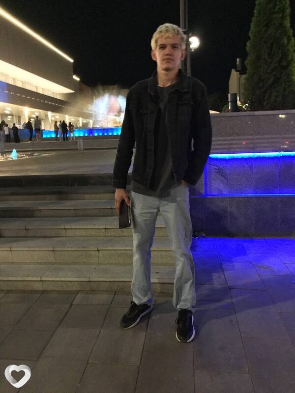 Никита, 18, Ростове-на-Дону — анкета №3868025