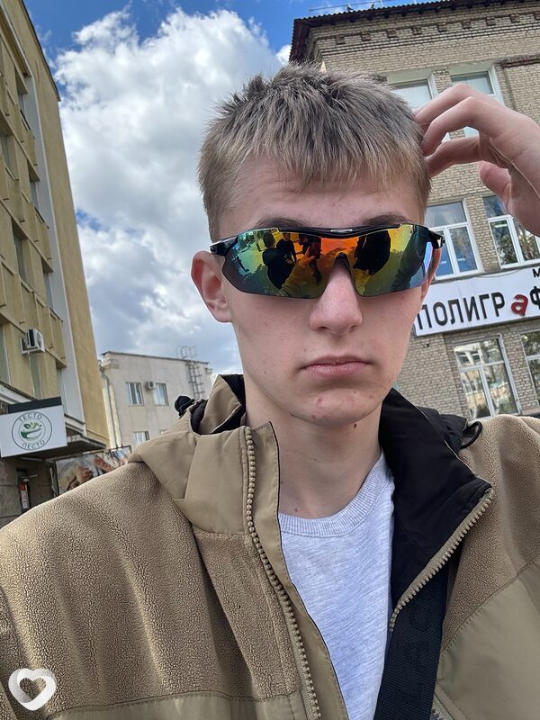 Максим, 18, Могилев — анкета №3868360