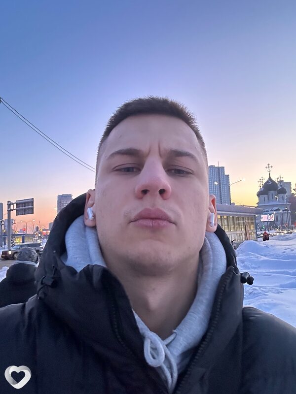 Иван, 22, Москве — анкета №3869131
