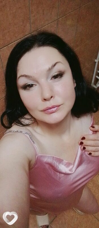 Ukeriya Versace, Явас