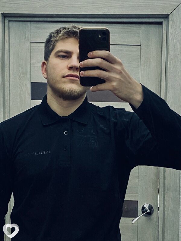 Илья, 22, Красноярске — анкета №3869678