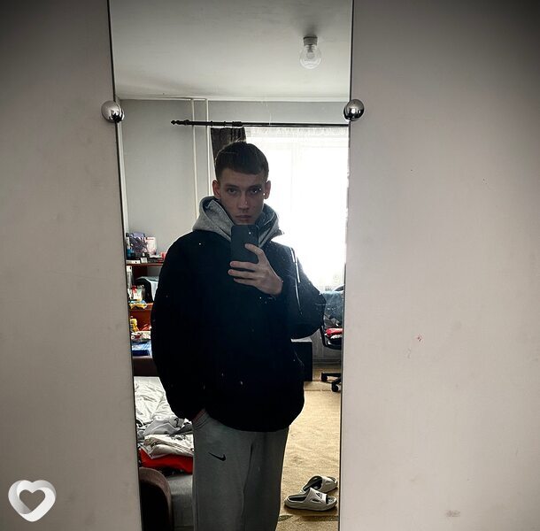 Максим, 20, Саяногорске — анкета №3869898