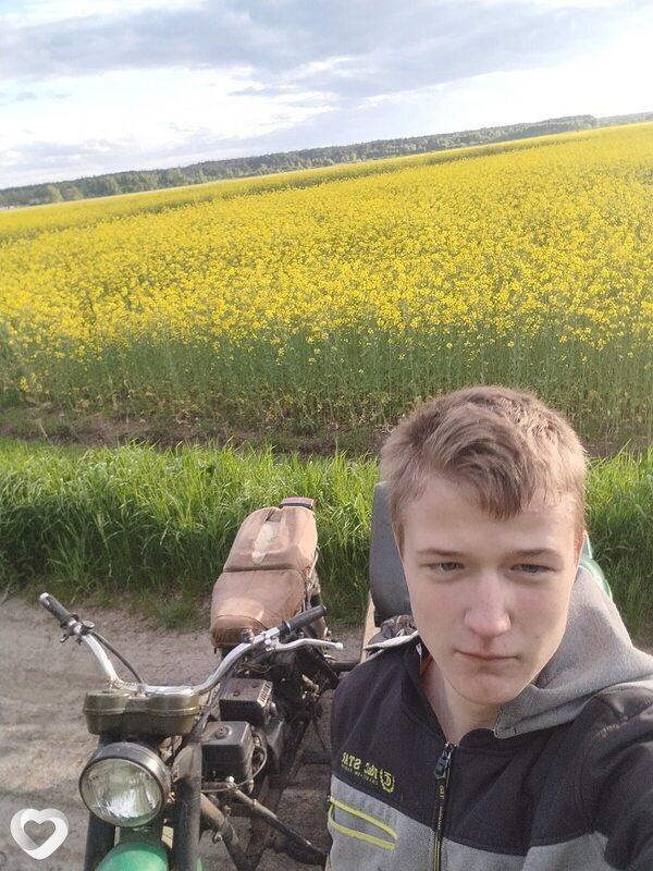 Матвей, 19, Речице — анкета №3869978
