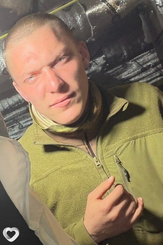 Анатолий, 23, Торезе — анкета №3870041