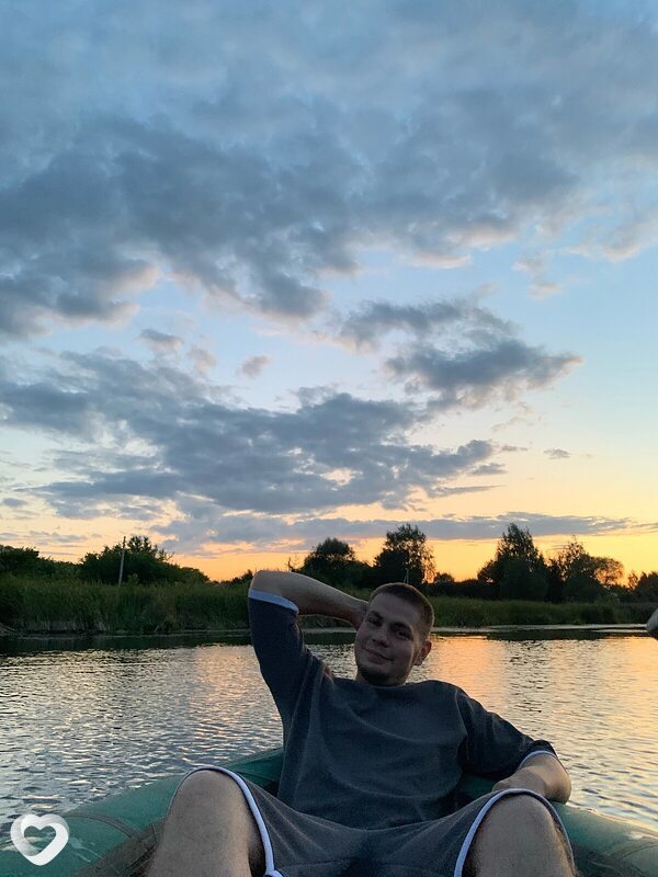 Максим, 24, Санкт-Петербурге — анкета №3870392