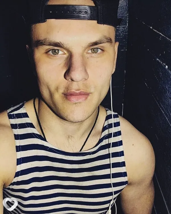 Максим, 31, Москве — анкета №3870658
