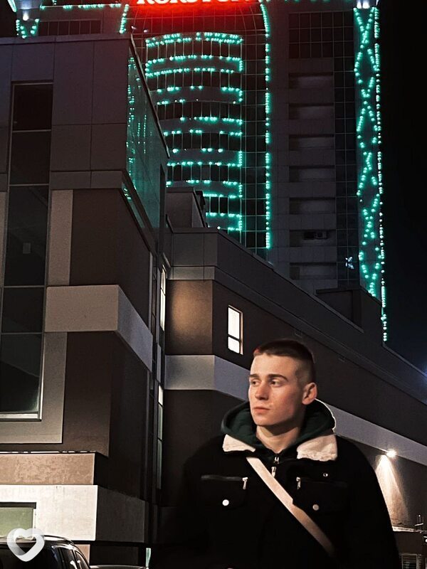 Андрей, 20, Серпухове — анкета №3872386