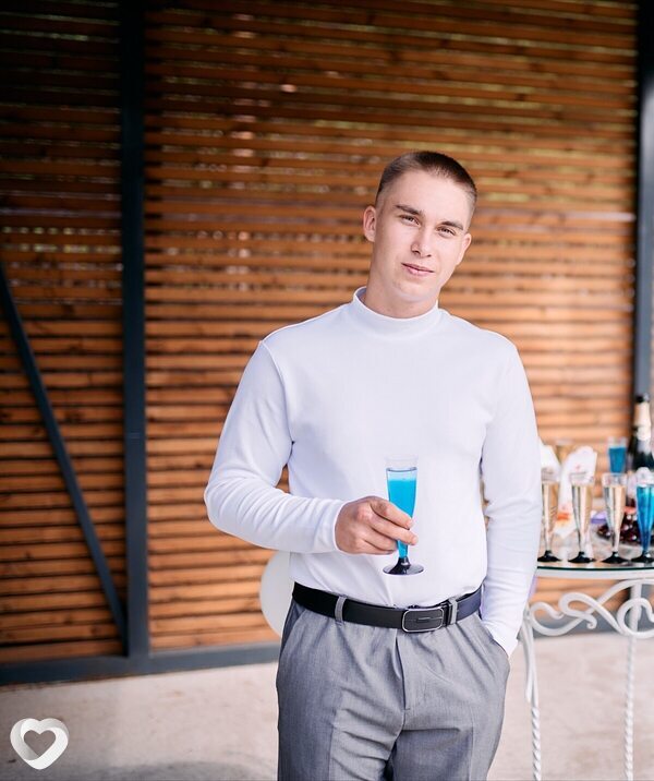 Александр, 20, Санкт-Петербурге — анкета №3873054