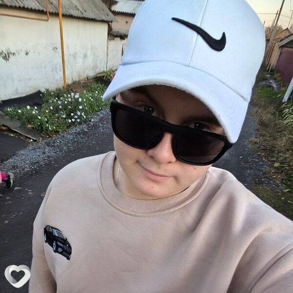 Кирилл, 19, Новошахтинске — анкета №3873065
