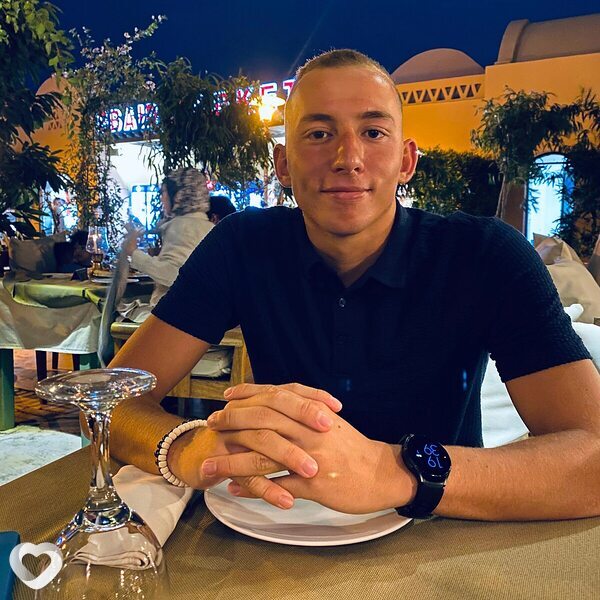 Бэссель, 20, Москве — анкета №3873591