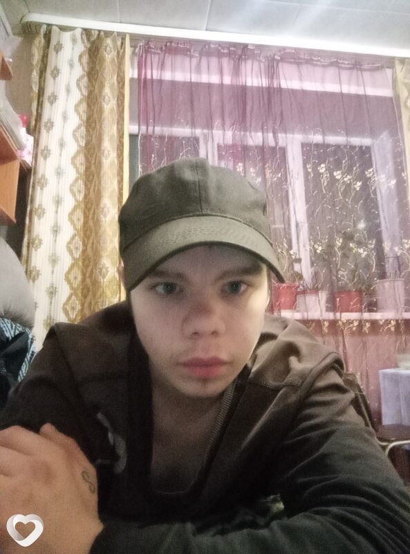 Данил, 19, Кургане — анкета №3873612