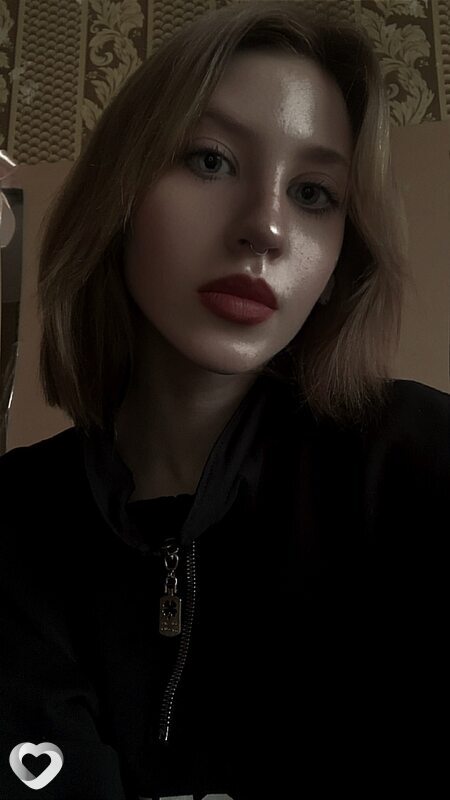 Каришка, 18, Архангельске — анкета №3873740