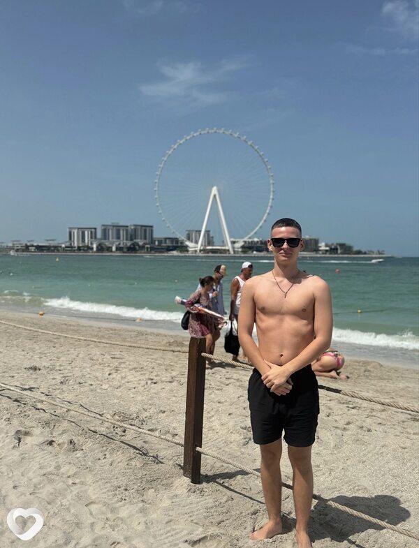 Дмитрий, 19, Тамбове — анкета №3873874