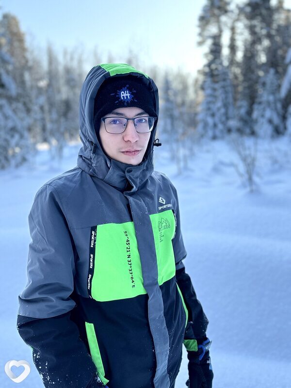 Артём, 20, Ижевске — анкета №3874412