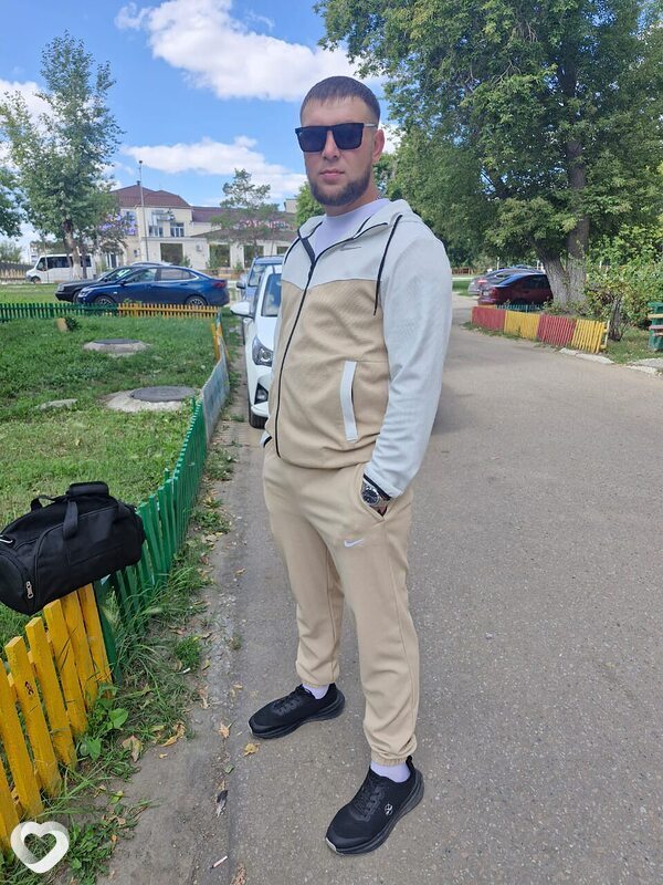 Виталя, 28, Рудном — анкета №3874446