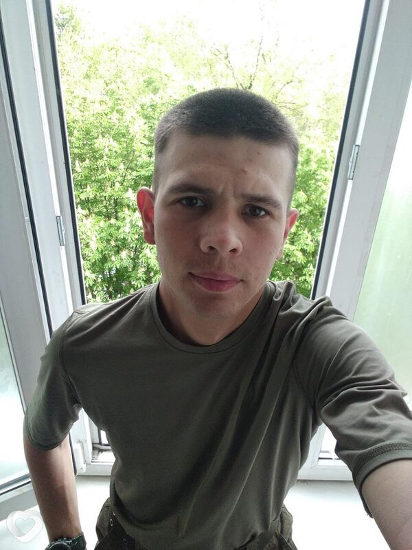 Илья, 25, Ульяновске — анкета №3874584