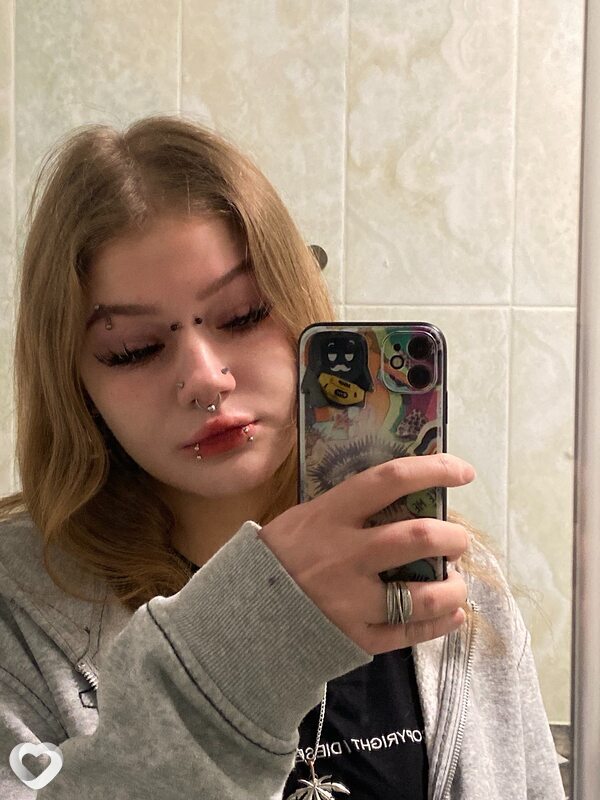 Алиса, 19, Санкт-Петербурге — анкета №3875108