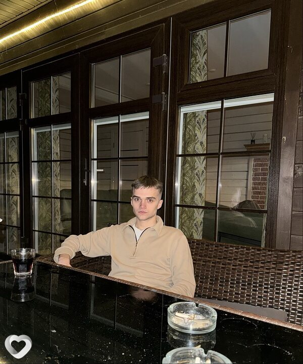 Игорь, 22, Витебске — анкета №3875437