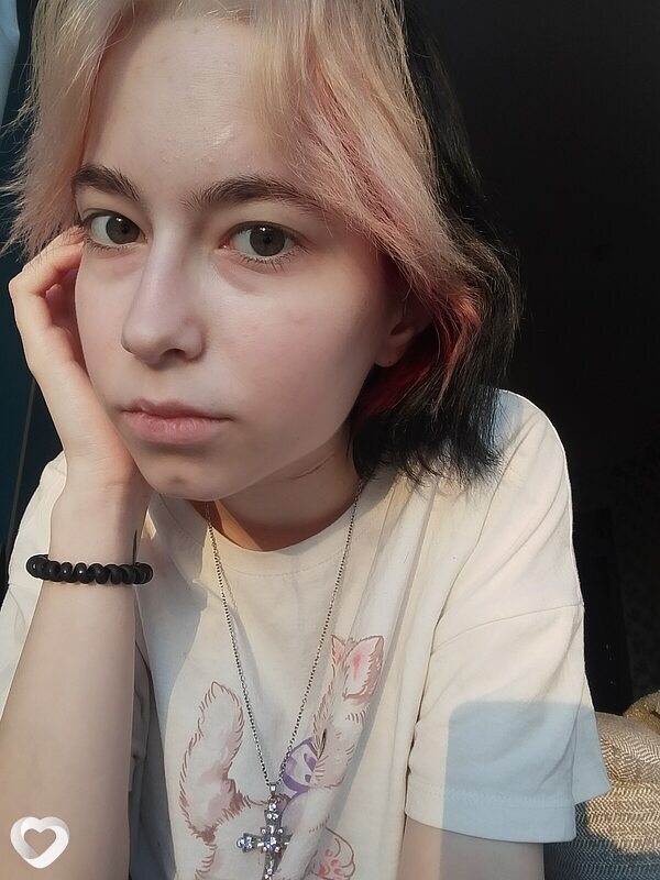 Юля, 19, Курске — анкета №3875545