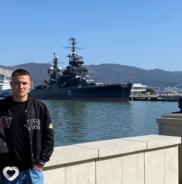 Вадим, 21, Макеевке — анкета №3875504