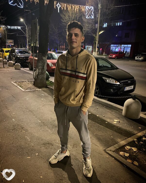 Alex, București