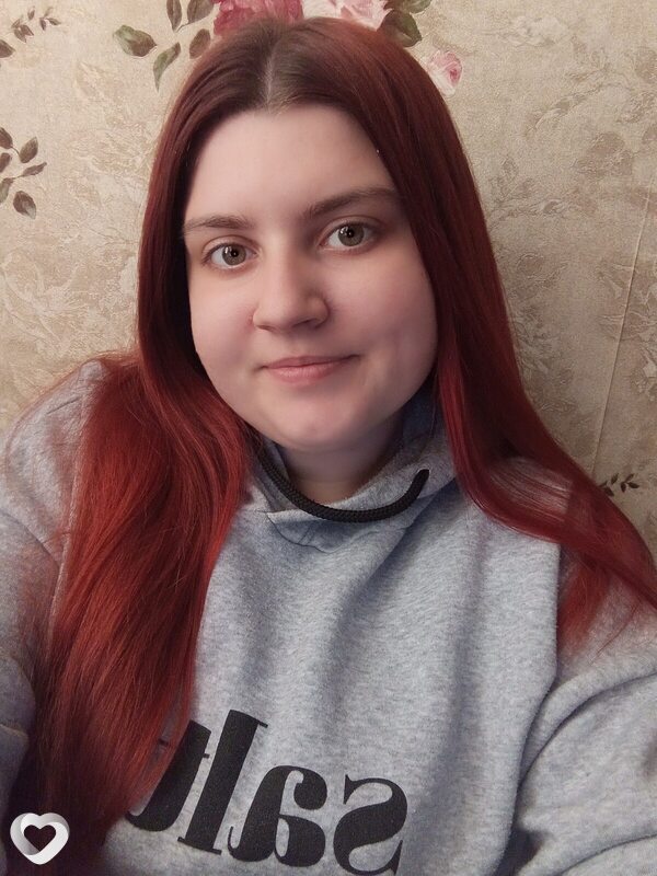 Оля, Армянск
