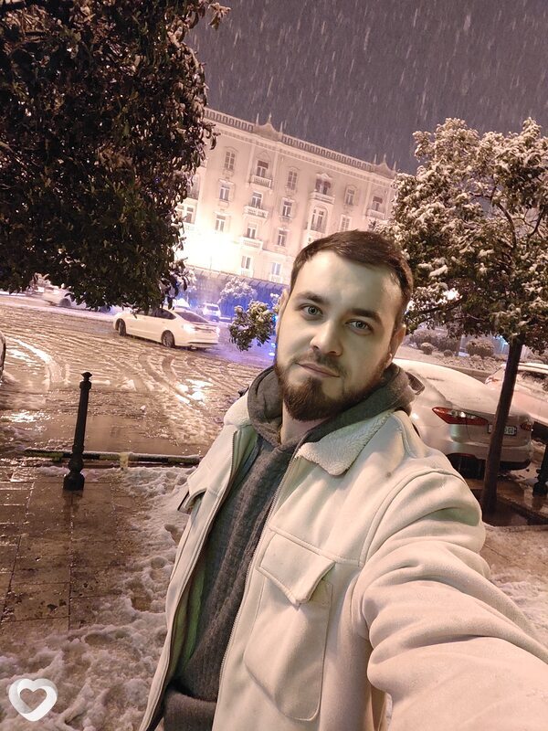 Максим, Батуми
