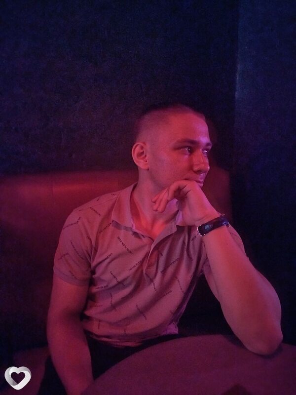 Лев, 20, Барнауле — анкета №3877245