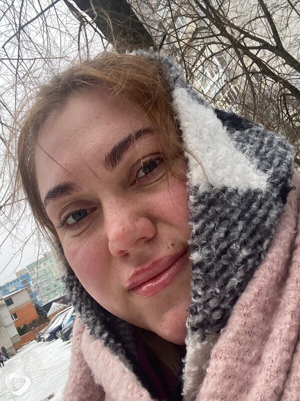 Вера, 25, Новомосковске — анкета №3877512