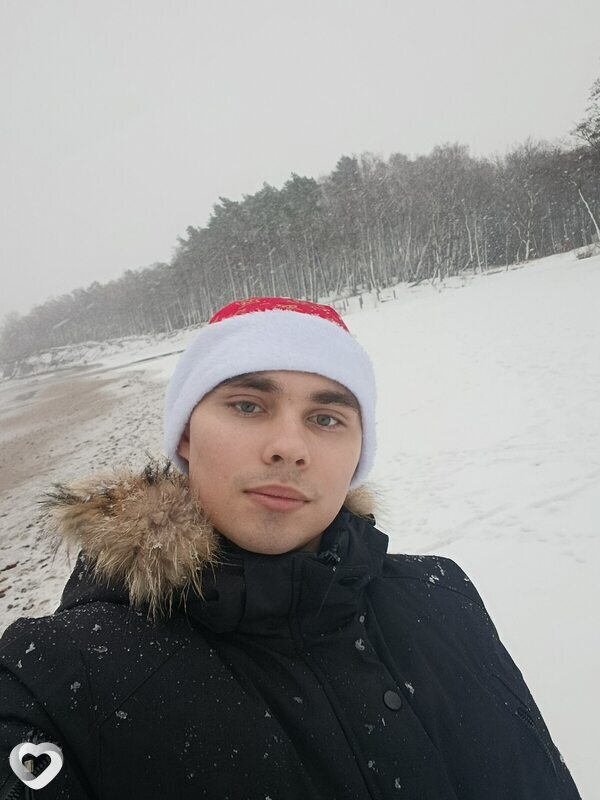 Андрей, 22, Калининграде — анкета №3877747