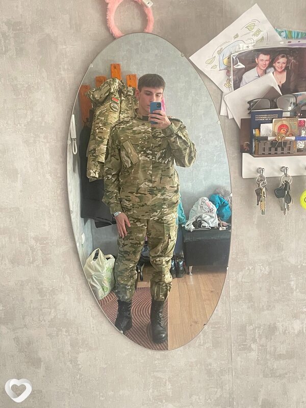 Максим, 18, Жодине — анкета №3877552