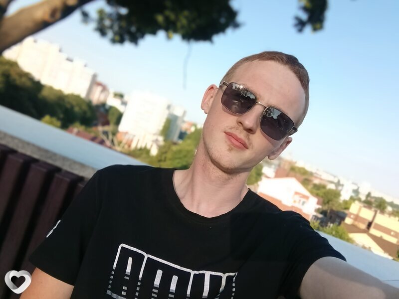 Артур, 27, Губкине — анкета №3878257