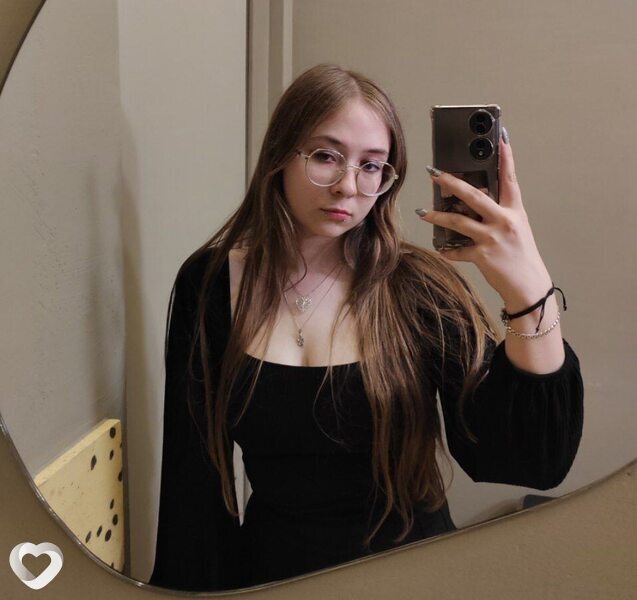Катя, 21, Краснодаре — анкета №3878229