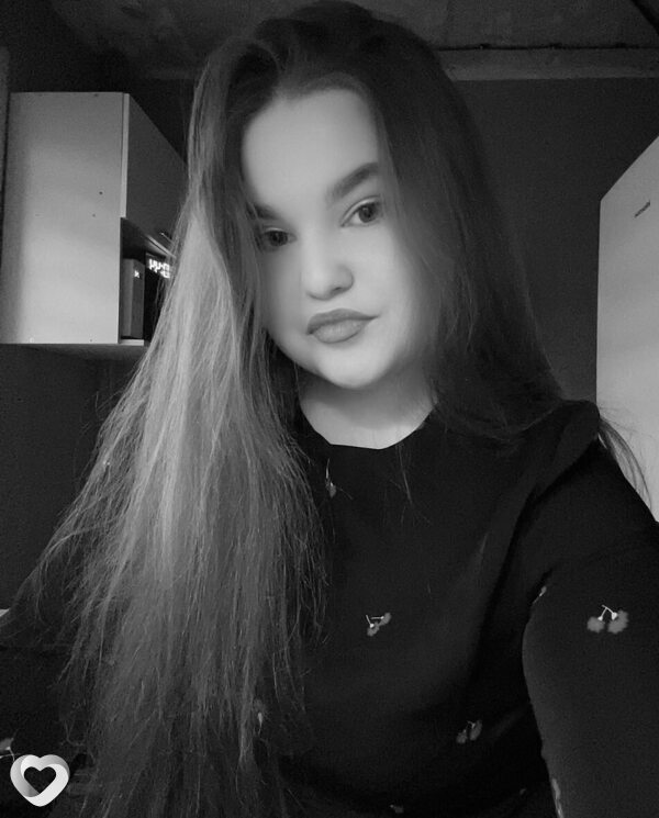 Карина, 19, Череповце — анкета №3878145