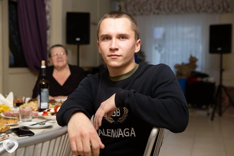 Ярослав, 22, Тюмени — анкета №3879039