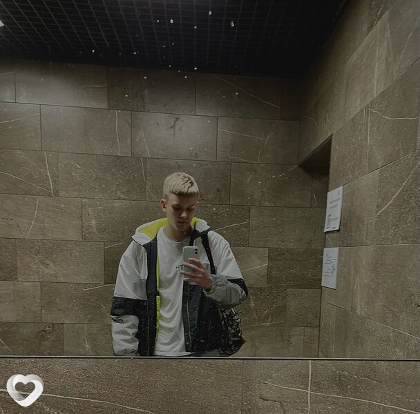 Артём, 20, Томске — анкета №3878721
