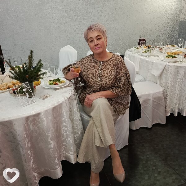 Елена, 57, Березниках — анкета №3879367