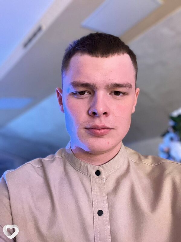 Максим, 20, Белгороде — анкета №3879422