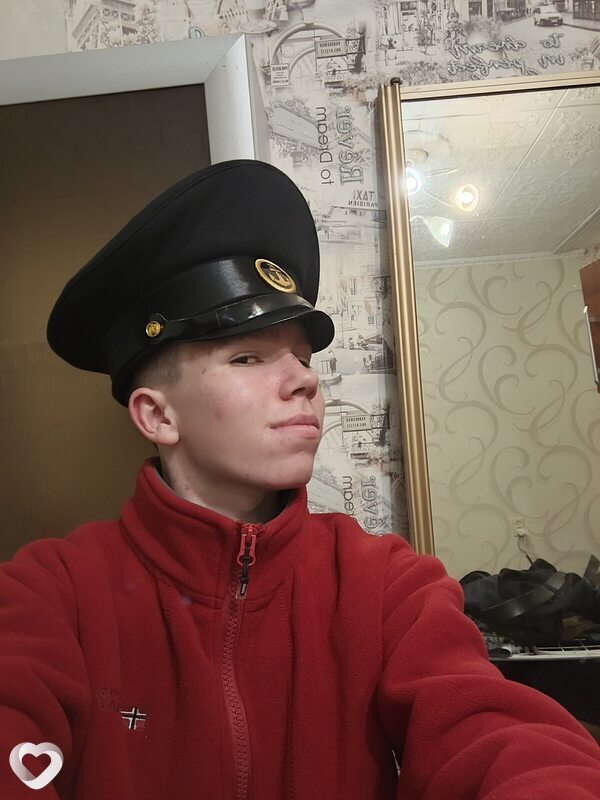 Кирилл, 18, Красноярске — анкета №3879726