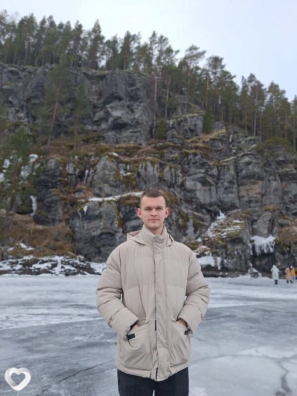 Артем, 23, Серпухове — анкета №3879843