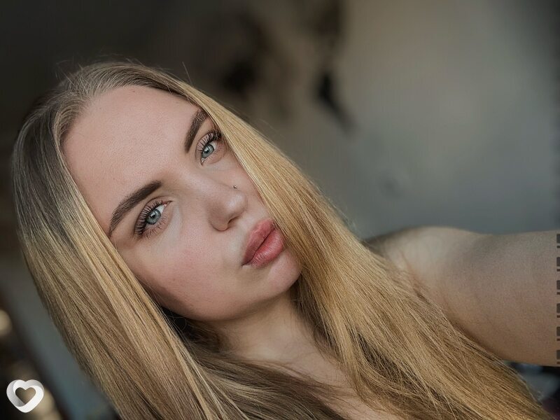 Надя, 22, Санкт-Петербурге — анкета №3880610