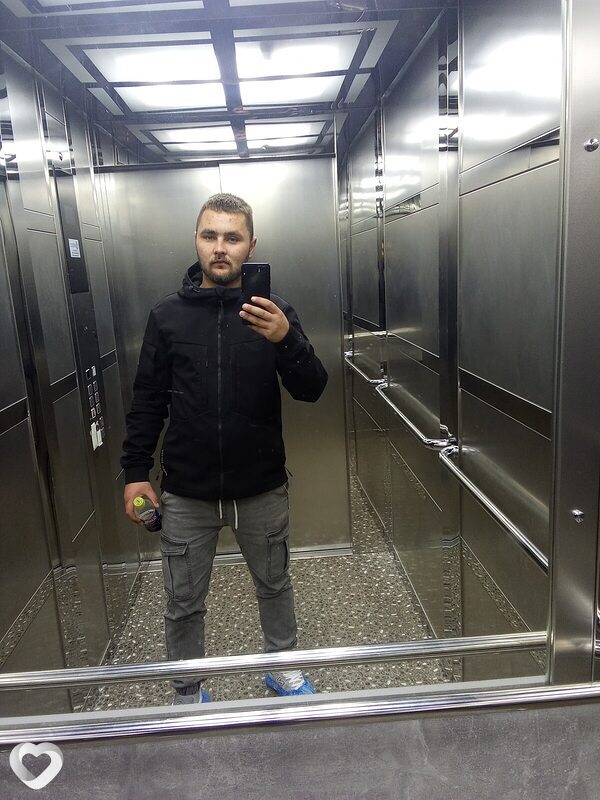 Артём, 27, Днепр — анкета №3881362