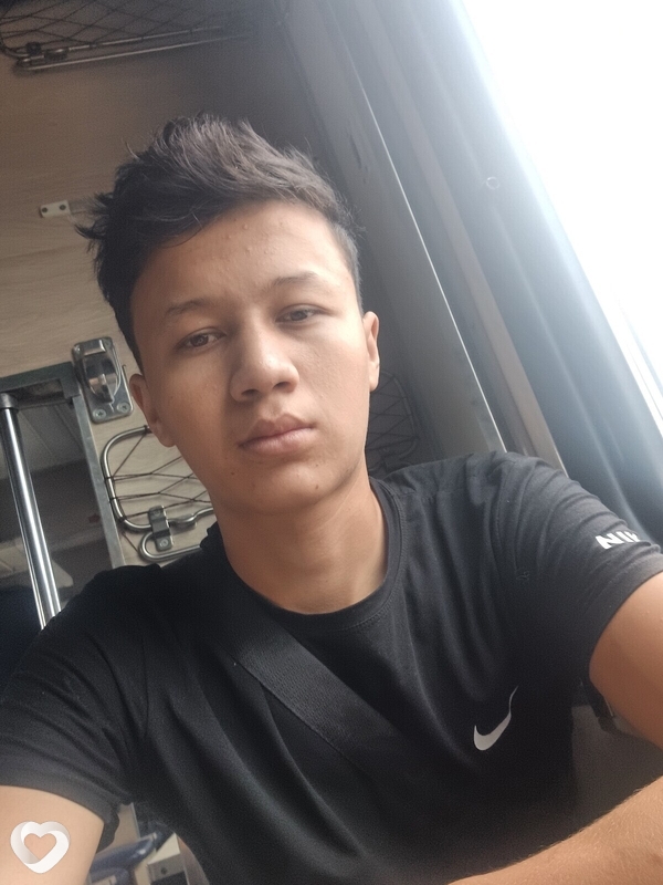 Адхам, 20, Великом Новгороде — анкета №3881457